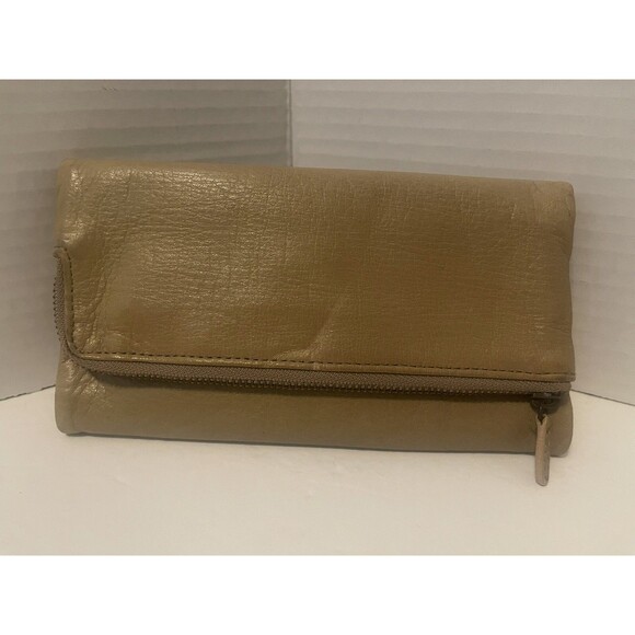 C’omodo +Plus t Tan Leather Colored Trifold Wallet Long - Picture 1 of 5